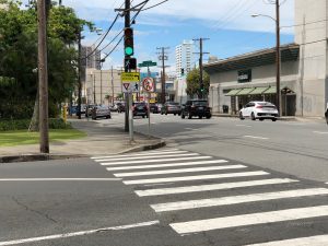 S. Beretania crosswalk